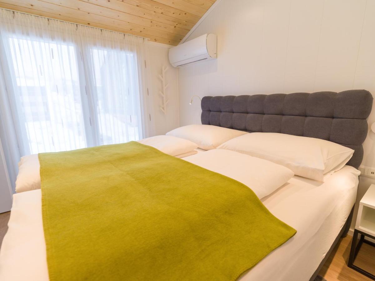 Chalet Stuhleckblick-Ferienhaus Direkt An Der Piste Und Mit Eigener Sauna 塞默灵施皮塔尔 外观 照片