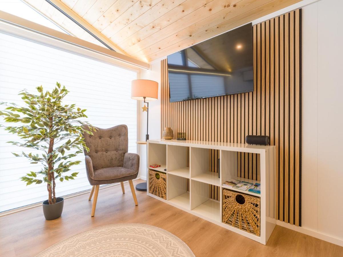 Chalet Stuhleckblick-Ferienhaus Direkt An Der Piste Und Mit Eigener Sauna 塞默灵施皮塔尔 外观 照片