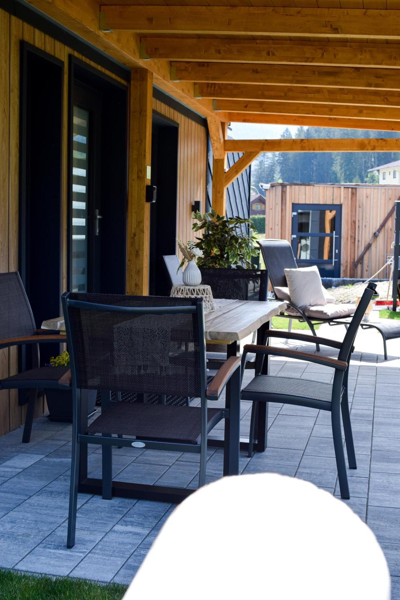 Chalet Stuhleckblick-Ferienhaus Direkt An Der Piste Und Mit Eigener Sauna 塞默灵施皮塔尔 外观 照片