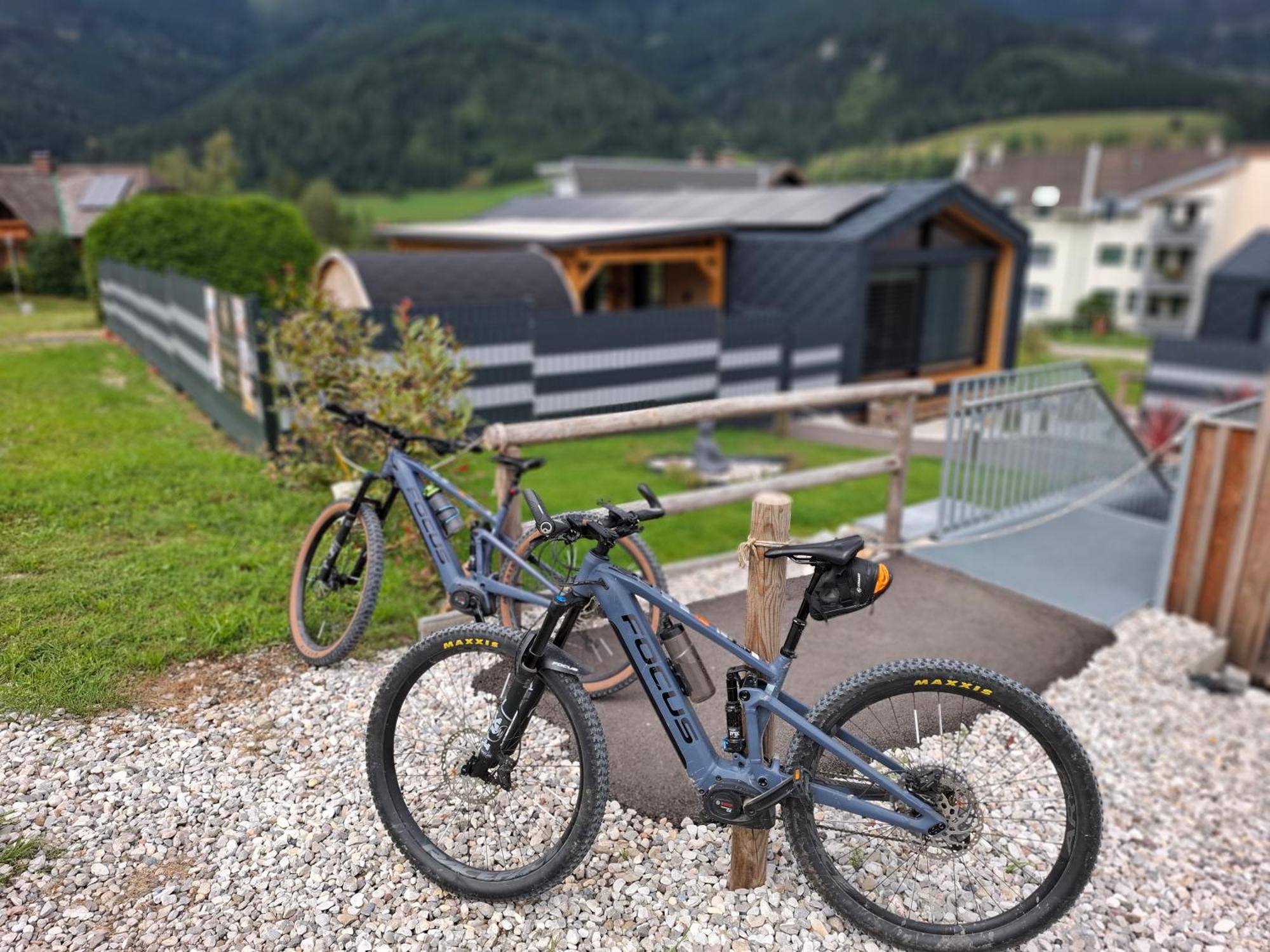 Chalet Stuhleckblick-Ferienhaus Direkt An Der Piste Und Mit Eigener Sauna 塞默灵施皮塔尔 外观 照片